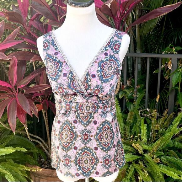 Alice & Trixie Paisley Silk Sleeveless Blouse - Picture 2 of 7